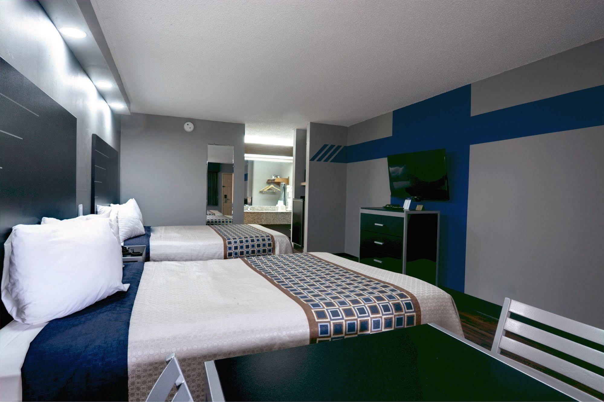 Red Roof Inn & Suites Athens, Al Bagian luar foto